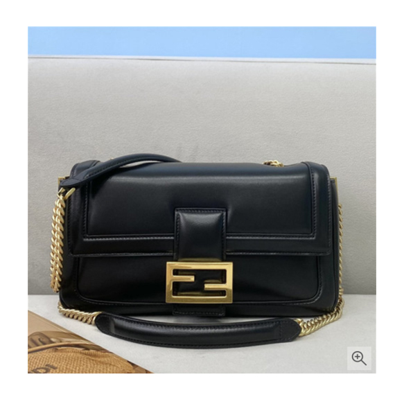 Fendi 펜디 2021 여성용 레더 바게트 숄더백,27cm,FENB0630,블랙